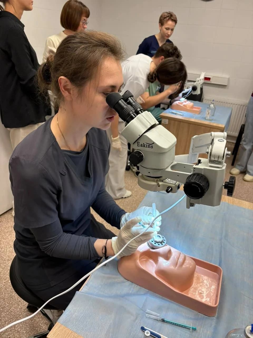 Отработка интравитреального введения в условиях Wet lab